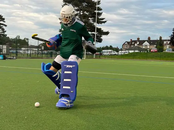 Alex the pro demonstrating a right foot clear